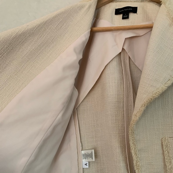 Ann Taylor Beige Frayed Hem Tweed Blazer Jacket - Picture 3 of 8